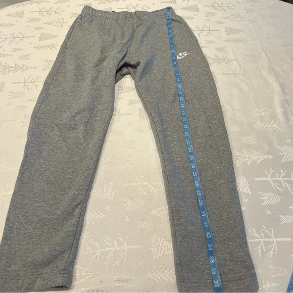 Nike Sportswear Club Fleece Sweatpants - Picture 5 of 7
